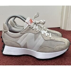 New Balance 327 Moonbeam/Ghost Pepper Sneaker Shoes Woman's Size 7.5 B /WS327HD‎
